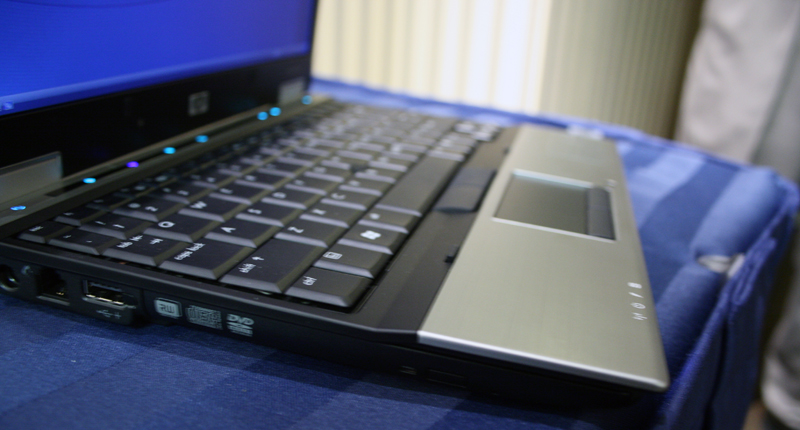 Illustration for article titled HP EliteBook 2530p: 12 Inches of Mil-Spec Business Badassery